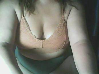 Pippaa webcam model stream image