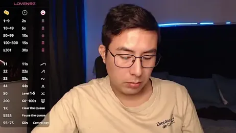 andrewmhilton_ webcam model stream image