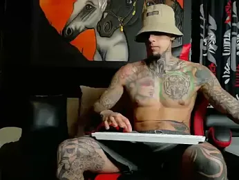 Molotov_Explosive webcam model stream image