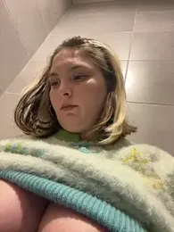 KateBurlesk webcam model stream image