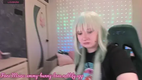 EmmyBunny webcam model stream image