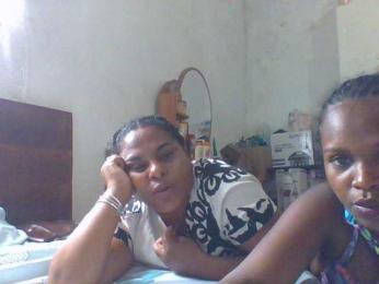 arline52 webcam model stream image