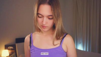 PollyBrow webcam model stream image