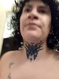 callmelouve webcam model stream image