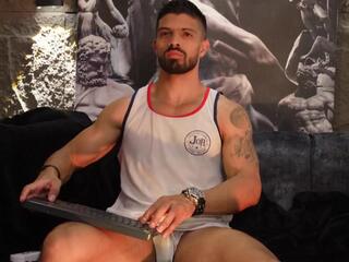 Dann Saenz webcam model stream image