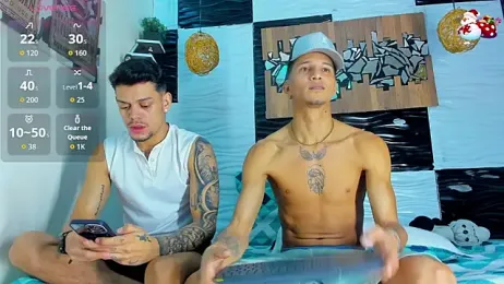 Friendsofeverything_ webcam model stream image