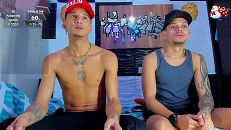 Friendsofeverything_ webcam model stream image