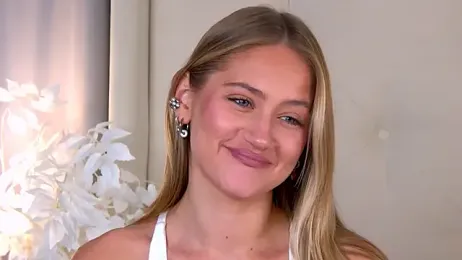 ur_wet_dreams webcam model stream image