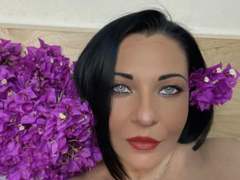 KataleyaJenifer webcam model stream image