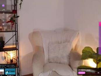 lucylia_ webcam model stream image