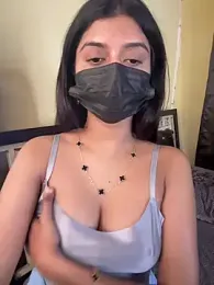 Aakanshaa__ webcam stripchat model stream image