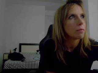 dedesibel1 webcam model stream image