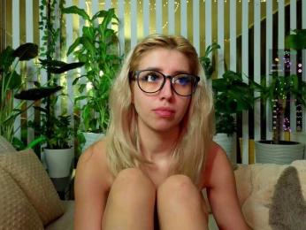 -Violettttta- webcam model stream image