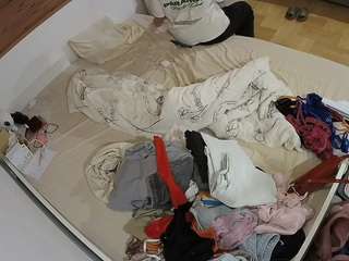 voyeurcam-julmodels-greybed-1 webcam model stream image