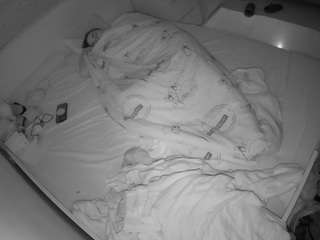 voyeurcam-julmodels-greybed-1 webcam model stream image