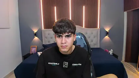 Tommy18__ webcam model stream image