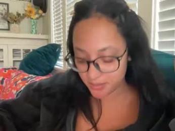 dreamyriri webcam model stream image