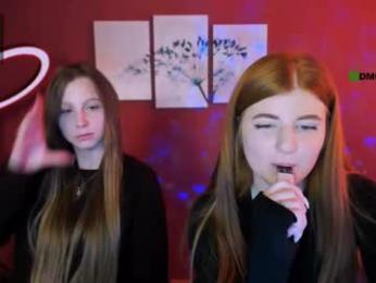 esme_moore_ webcam model stream image