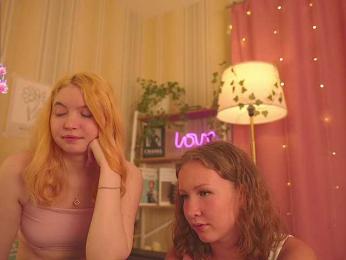 LilithVermillion webcam model stream image