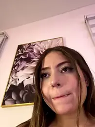 PrettyAmber webcam model stream image