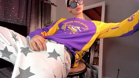 NovaaWheler webcam model stream image