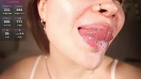 alma_yammy webcam model stream image