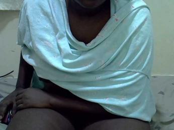 Prettybooty webcam model stream image