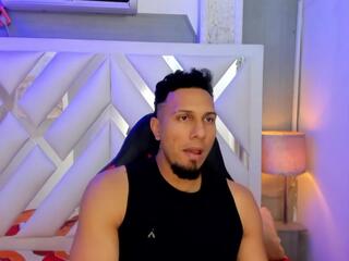 George Willerx webcam model stream image