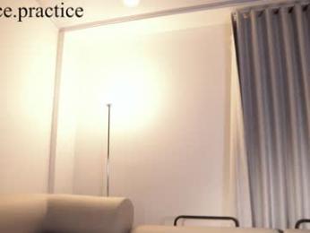 alice_practice_ webcam model stream image