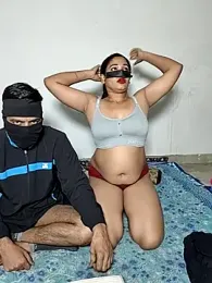 Heena-143 webcam model stream image