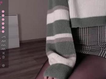 noelleneptune webcam model stream image