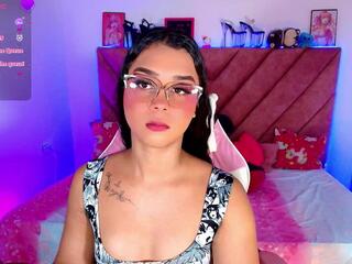 Ely Sweet webcam model stream image