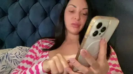 VictoriaSummersUK webcam model stream image