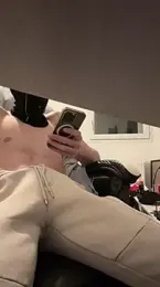 tok_lo24 webcam model stream image