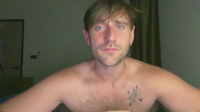 LukeGunn webcam model stream image