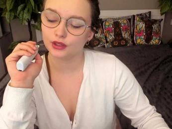 MagikPeachh webcam model stream image