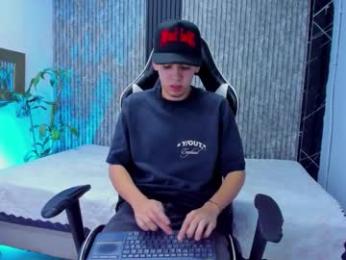 mike_0233 webcam model stream image