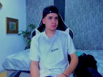 mike_0233 webcam model stream image