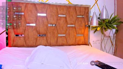 LunaPleasure webcam model stream image