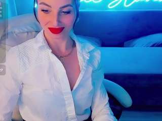 nikkiblondiee webcam camsoda model stream image