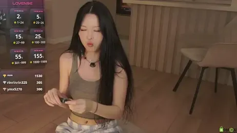 yee_rim webcam model stream image