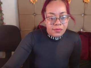 peach-moore webcam camsoda model stream image