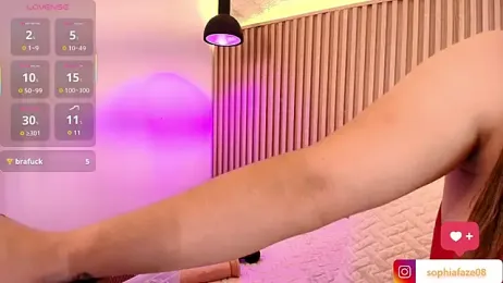 big_tits_in_your_face webcam model stream image