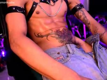 demonkush_ webcam model stream image