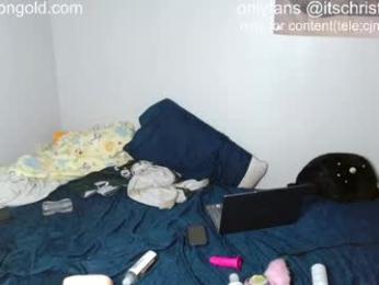 christianslong webcam model stream image