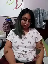 Lovelyrainn webcam model stream image