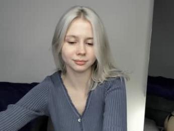 hi_popsy webcam model stream image