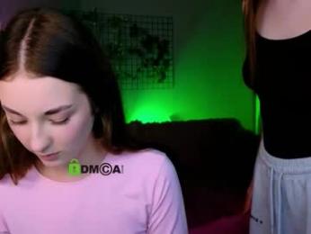 flora_ri webcam model stream image