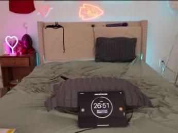 ari_lovexo webcam model stream image