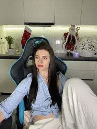 CurlyLara webcam model stream image